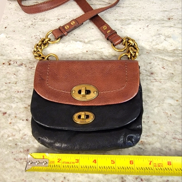 Fossil mini crossbody, black & cognac leather. - Picture 4 of 8